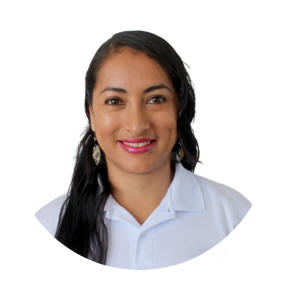 Esmelda Fuente - Wildlife Expert and Adventure Specialist at Macaws Adventure Tours by Pablo C