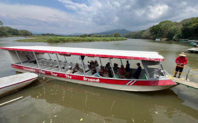 'Eco safari boat cruise through Puntarenas mangroves with wildlife spotting and mountain views - Macaws Tours by Pablo C',